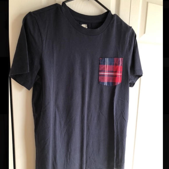 Roots Tshirt - Picture 2 of 5